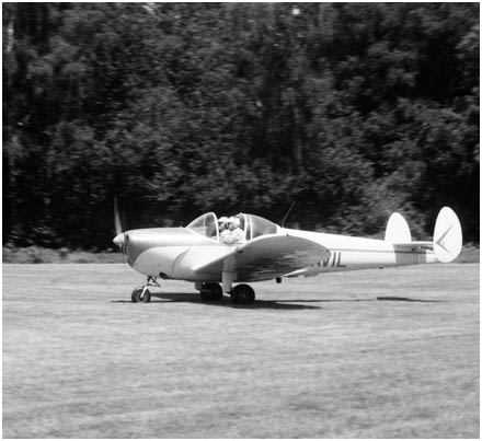 Alon A2 Aircoupe, G-AVIL